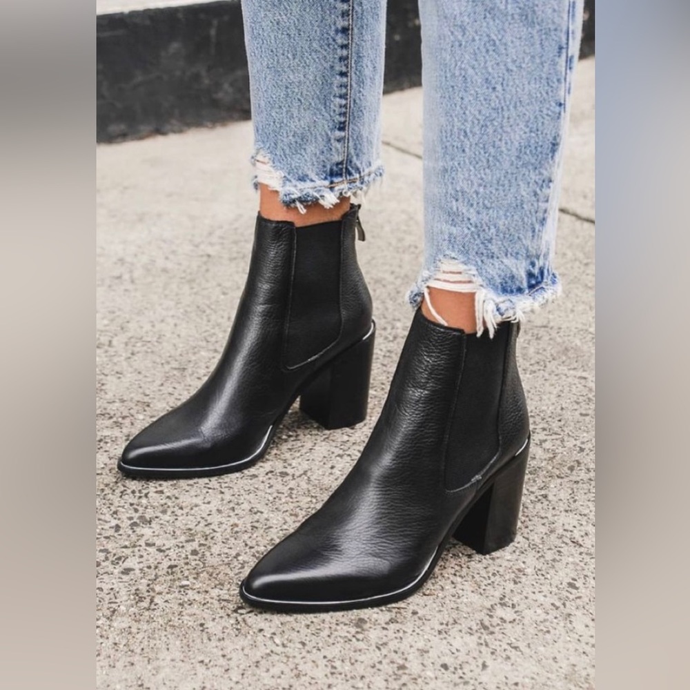 Zara black leather boots (booties)